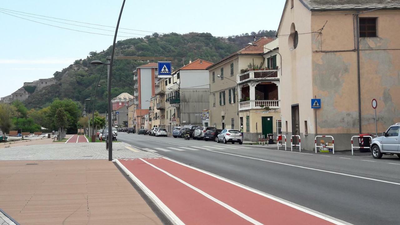 Residenza Lux Fronte Mare Leilighet Vado Ligure Eksteriør bilde