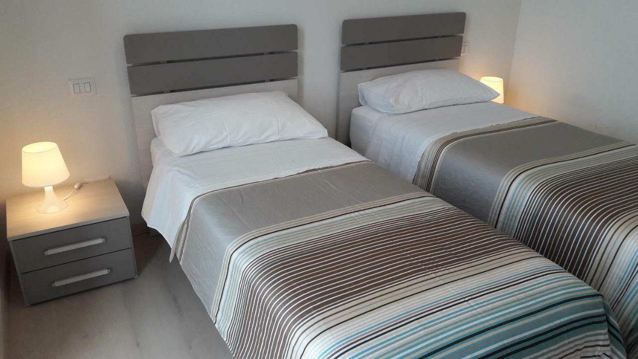 Residenza Lux Fronte Mare Leilighet Vado Ligure Eksteriør bilde