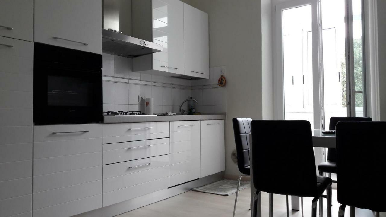 Residenza Lux Fronte Mare Leilighet Vado Ligure Eksteriør bilde